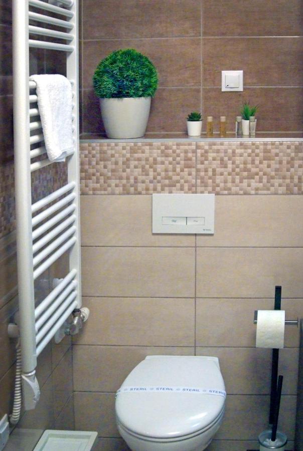 Victoria Apartman Кескемет Екстериор снимка